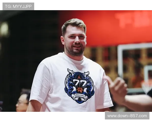 独行侠东契奇小腿挫伤复出，湖人进攻端有望回暖